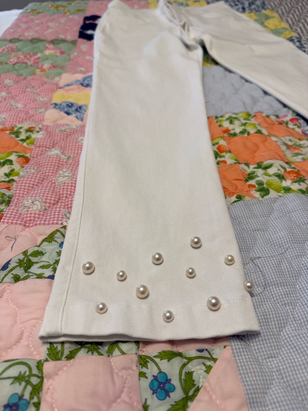 Attyre White Stretch Skinny Jeans w/ Pearl Ankle Embellishment - Picture 3 of 8